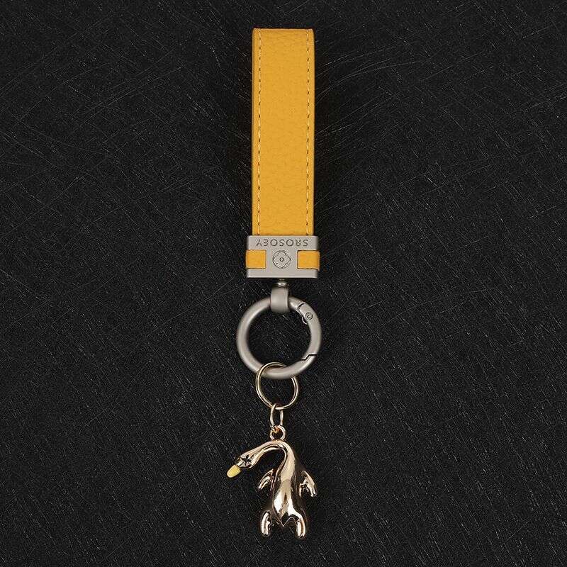 Internet Celebrity Crooked Neck Duck Leather Car Pendant Women's Keychain Creative High-end Figurine Horseshoe Buckle