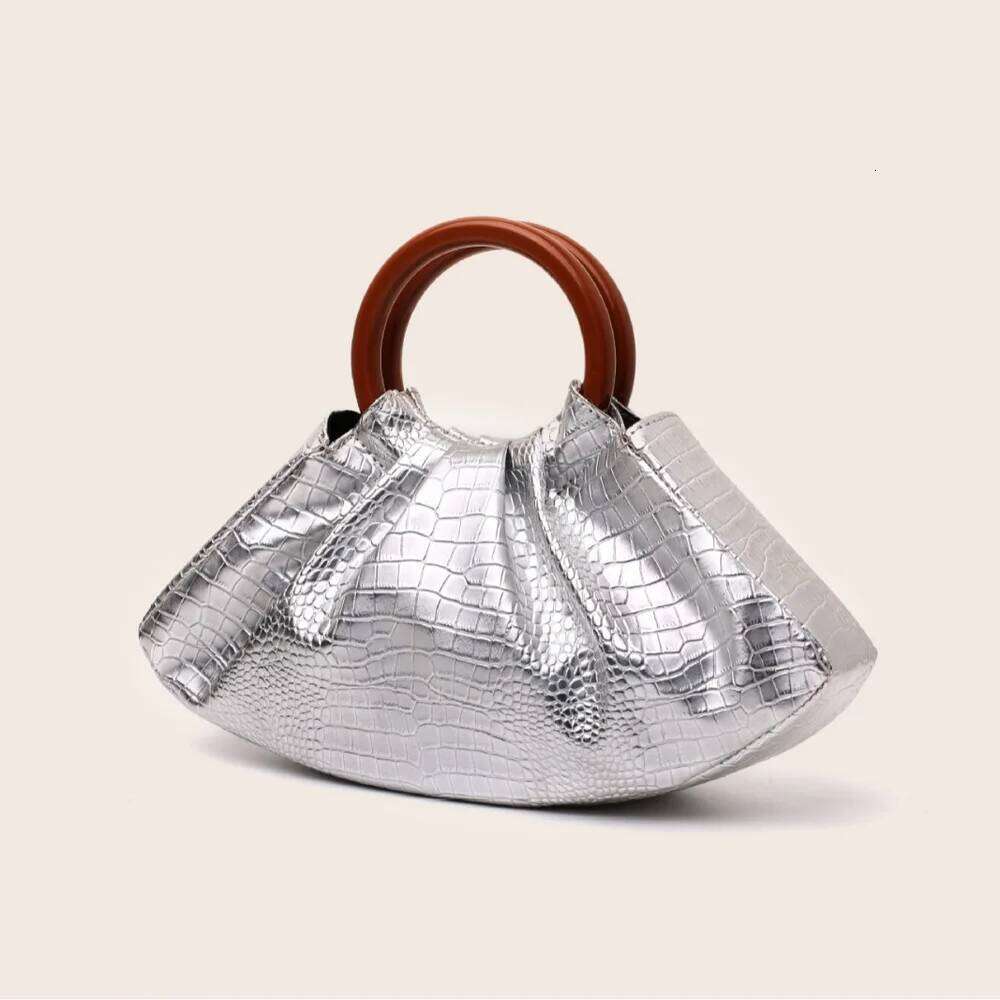 Designer Bags Hot Selling New Super Elegant And Fashionable Pleated Handbag, Cloud Dinner Bag, Women's Shell Bag Luxury Bag