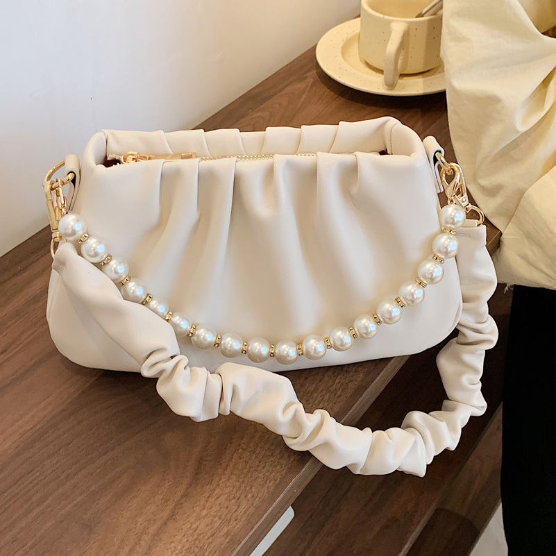 Luxury Brand Designer Bag 2021 New Niche Design Bag For Women, Simple Shoulder Bag With Wrinkled Cloud Design And Pearl Chain Crossbody Bag