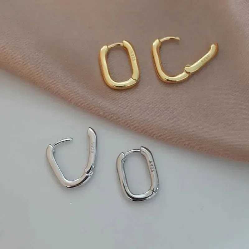 100 Fashion France Style Hoop Earrings Silver Color Vintage Handmade U-She Circle Trend Jewelry Gifts Accessories Wholesale XJ250814