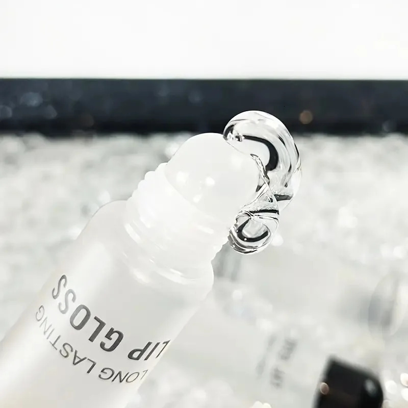 Hydrating 18ml Lip Gloss Lip Oil for Plump Glossy Lips Lightens Fine Lines Suitable for All Skin Types Makeup 250813