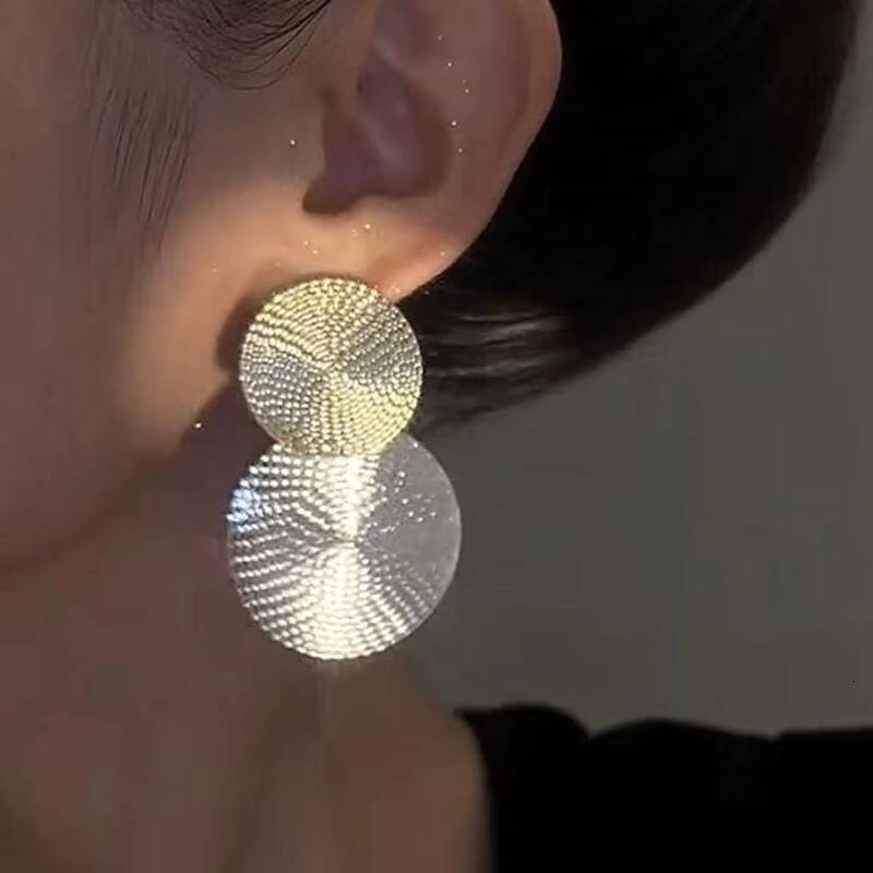 Sier Needle Lighter Than Exaggerated Earrings