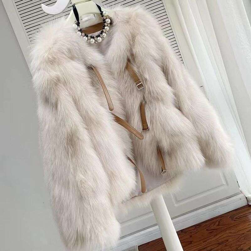 Faux Fox Fur Coat for Women Warm Feather Coats Loose Short Outercoat Lady Party Elegant Outfits Korea Fashion Autumn