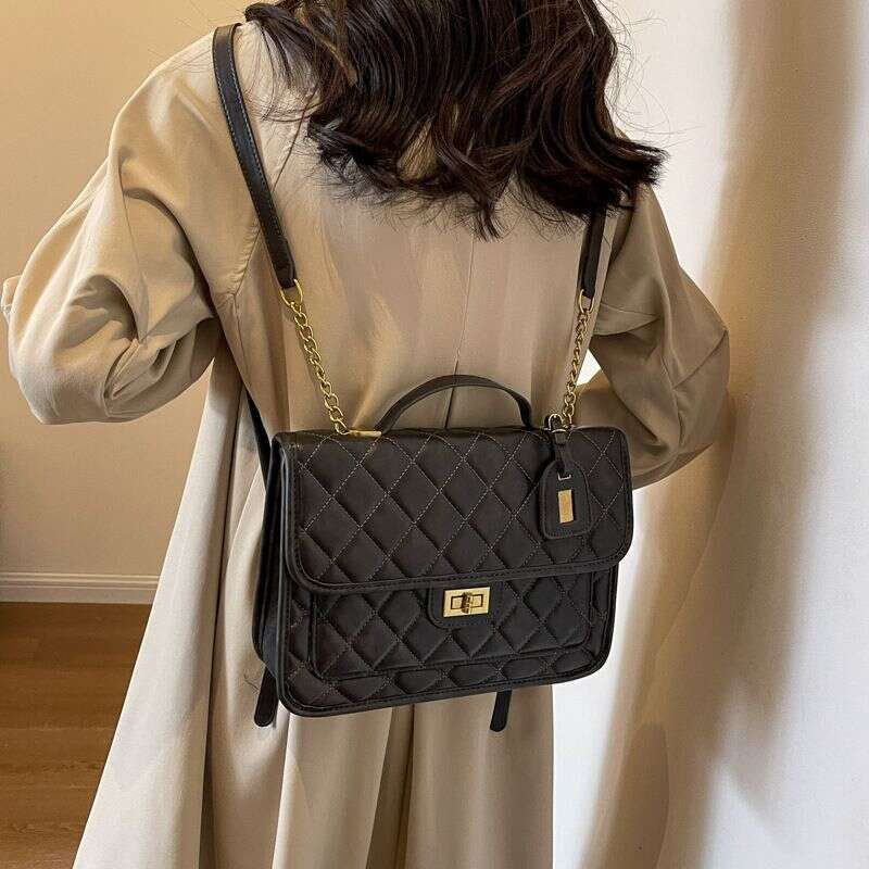 Xiaoxiangfeng for Women's 2023 New Handheld Lingge Chain Bag Versatile Commuter Large Capacity One Shoulder Backpack