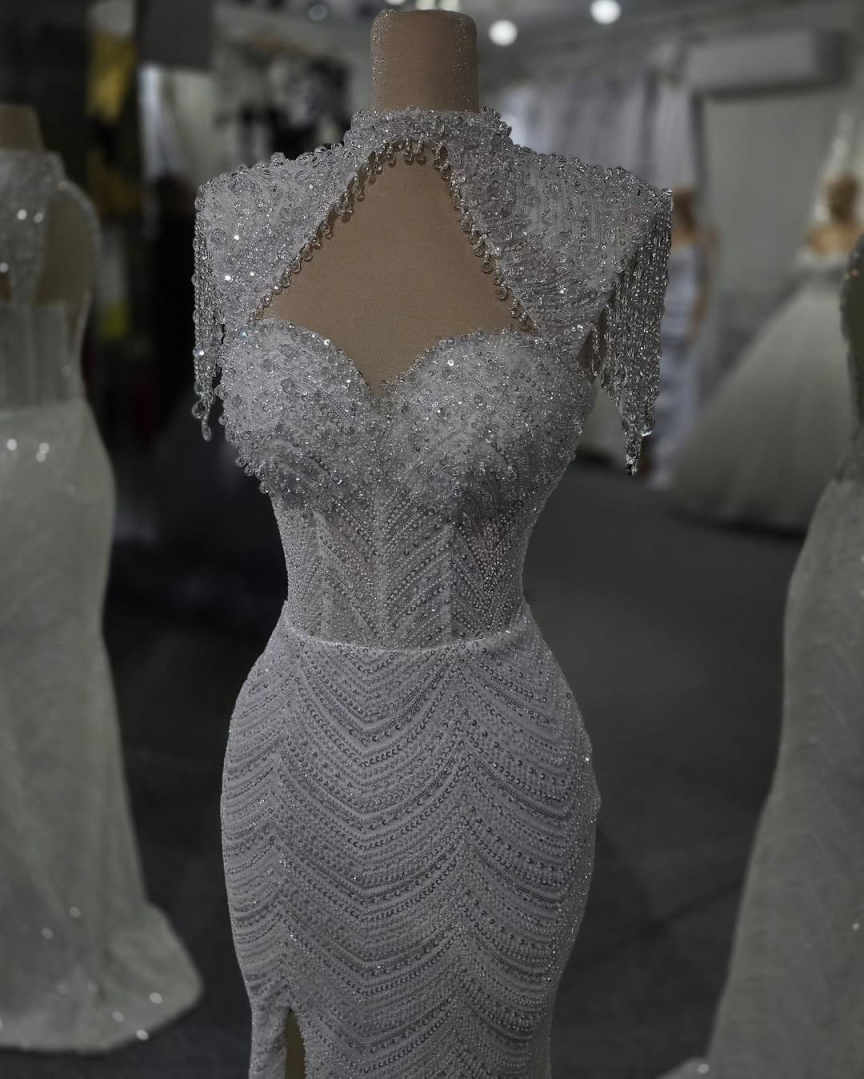 Luxury Beaded Mermaid Wedding Dresses O Neck Sleeveless Lace Up Bride Dress High Splits Floor Length Bridal Dress Customized