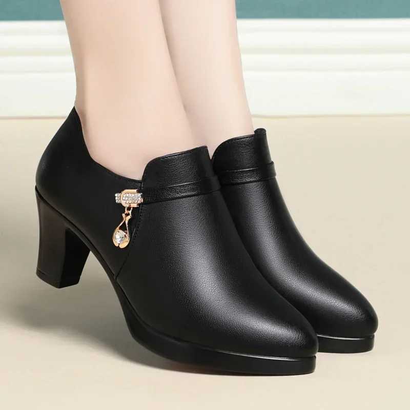 Comfortable Fashion Deep Mouth Soft Leather Womens Platform Shoes 2024 Fall Med Block Heels Single Shoes for Office Mom W250814