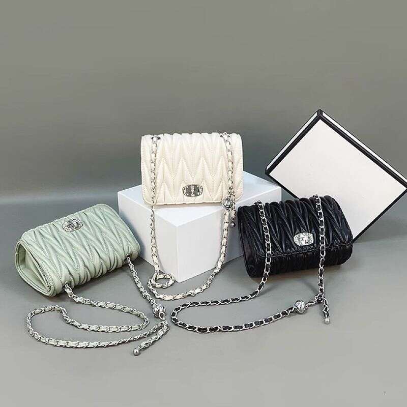 Niche Design Light Chain 2025 New Women's High-Quality Texture Crossbody Dia Pleated Shoulder Bag