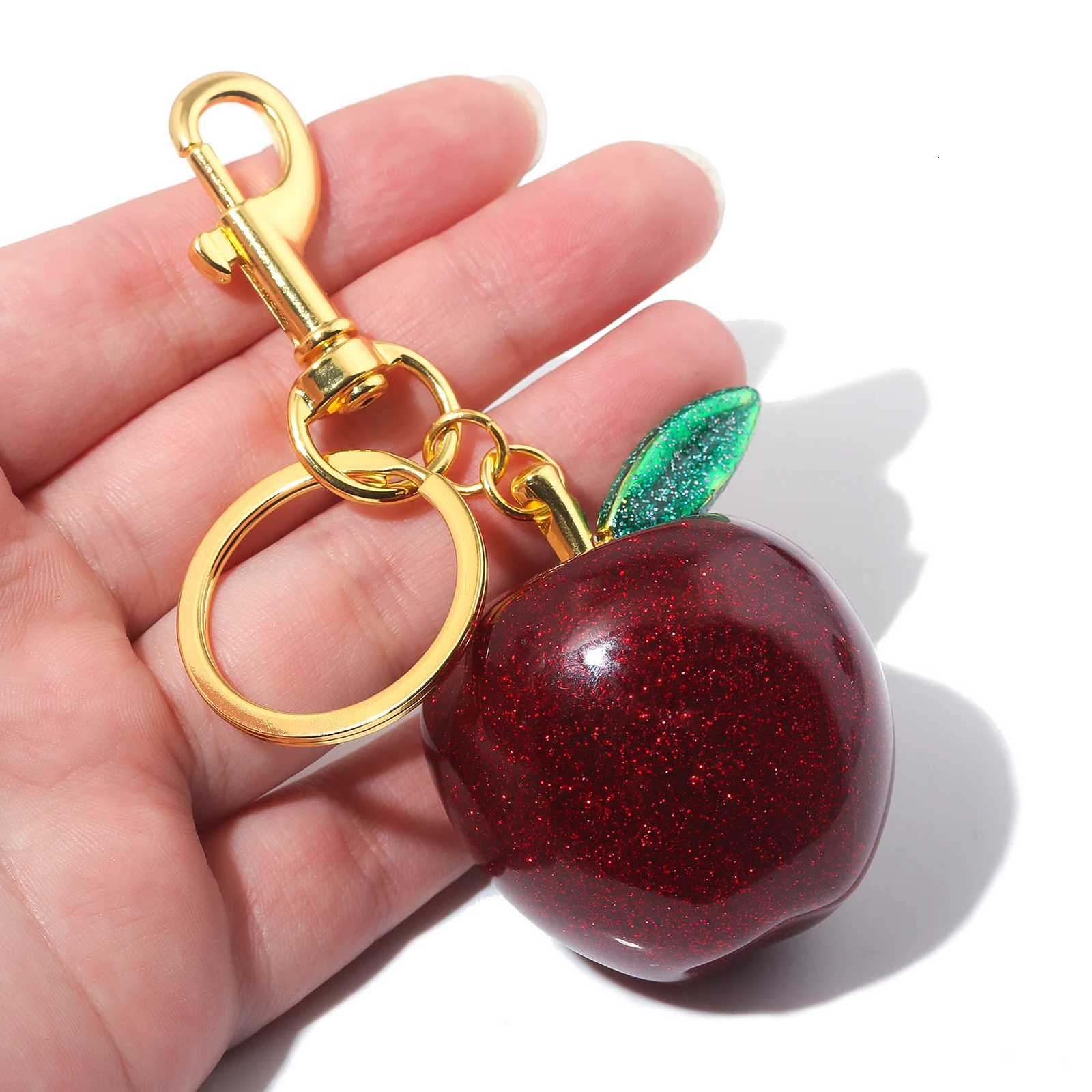 Red Cherry Bag Charm Keychain Exquisite Elegant Small Fresh Cherry Y2K Keyring for Women Backpack Purse Pendant Accessories Gift S250814