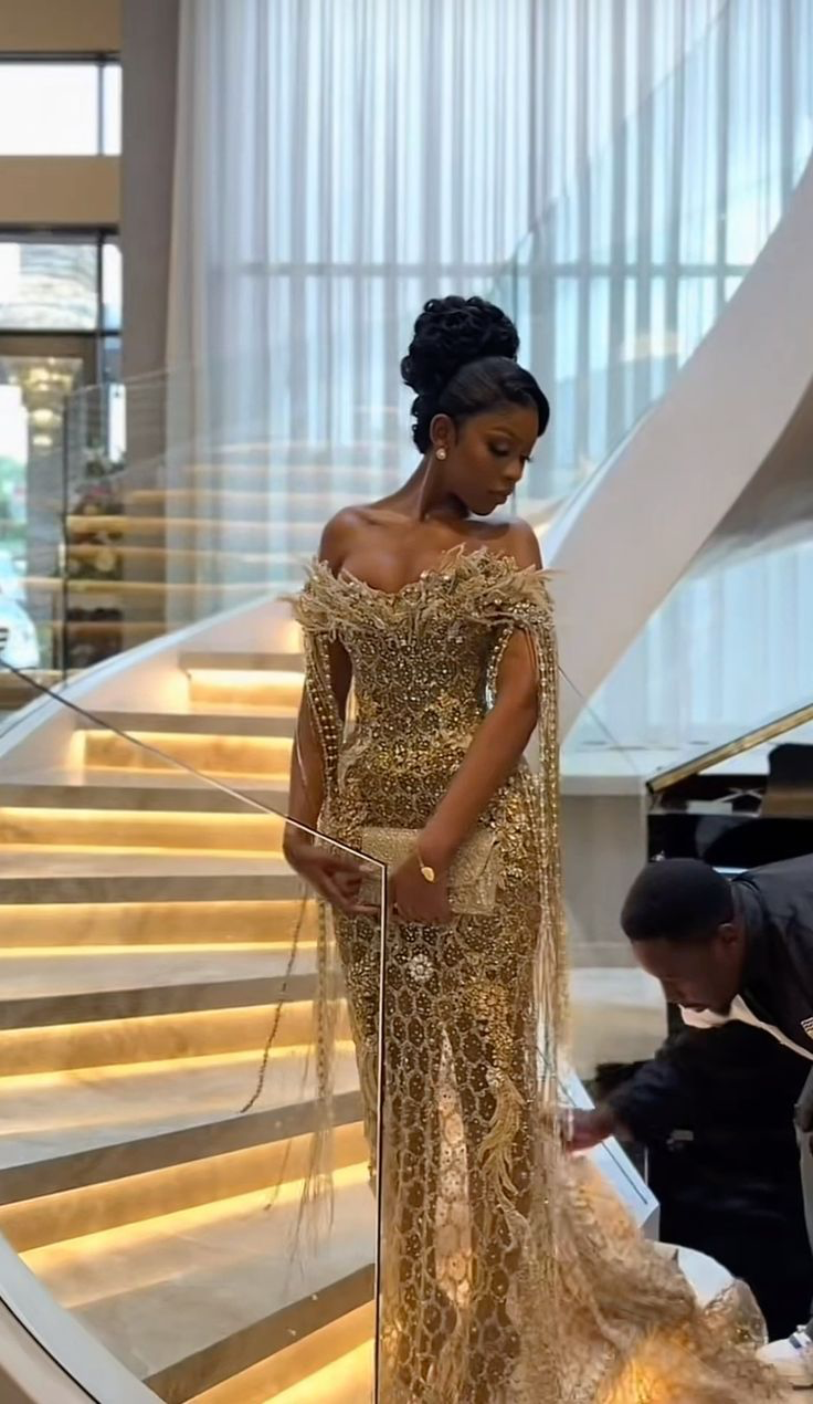 Mermaid Gold Prom Dresses 2025 Crystals Tassels Sequined Lace Evening Formal Party Second Birthday Engagement Gowns Plus Size Dress For Special Occasi