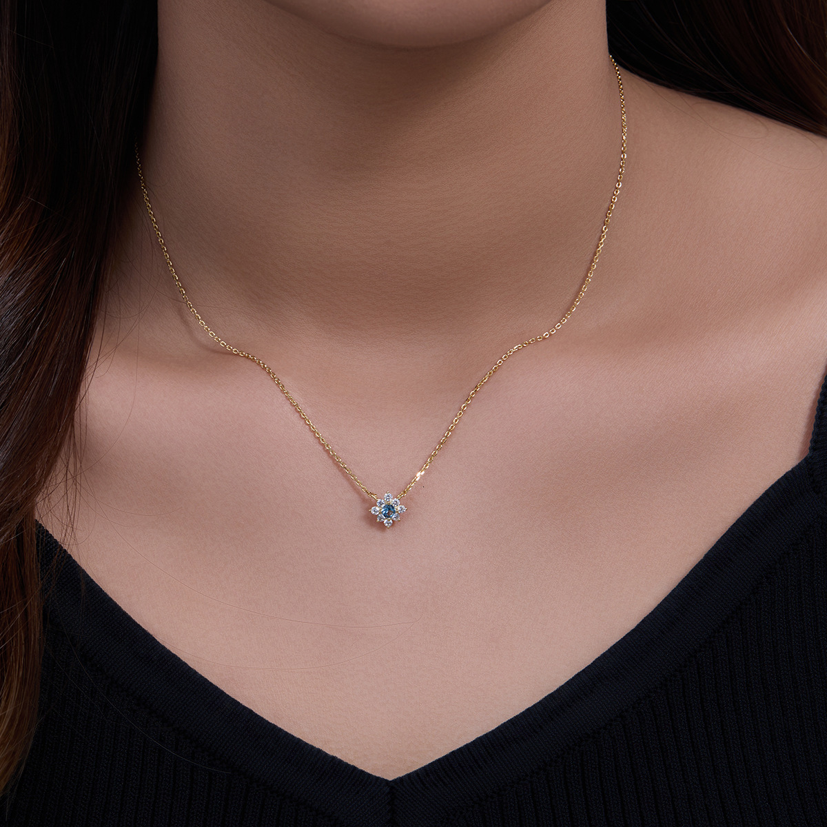 Jewelry Fresh Floral Dia Pendant Necklace for Women Sier Micro Inlaid Zircon Flower Collarbone Chain