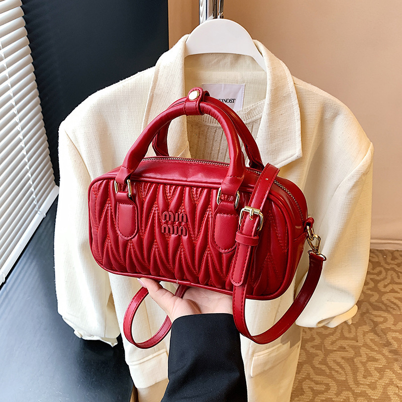Simple Women's Wrinkled Small Square Bag Armpit Bag Free Shipping Designer Luxury New Letter Shoulder Bag Fashion Elegant Casual Mini Handbag