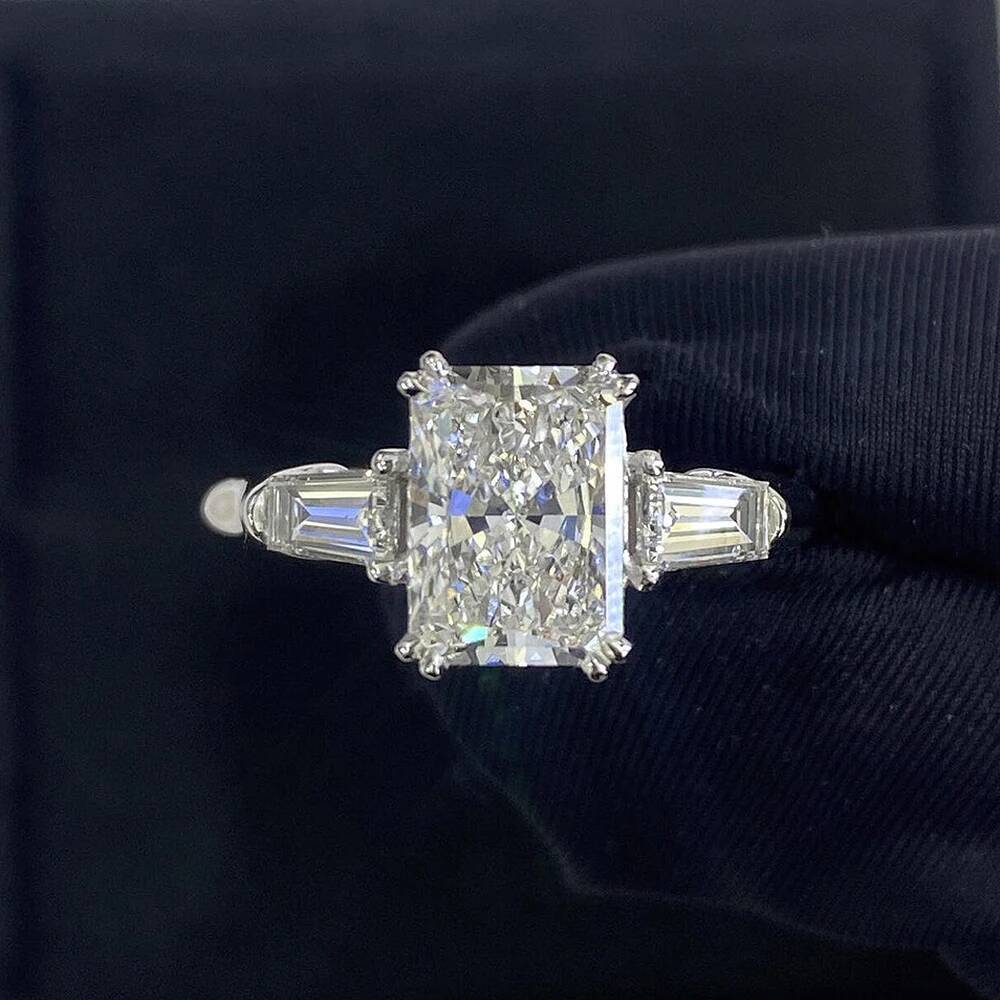 1/2/3/4Carat Radiant Cut Full Moissanite Engagement Ring with Tapered Baguette Shape Diamond S925 Silver Wedding Rings for Women