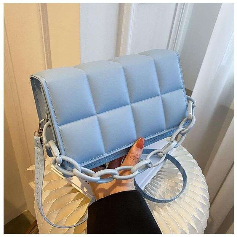 Niche Design High-end Chain Bag Foreign Style One-shoulder Small square 2023 new popular chain Messenger bag