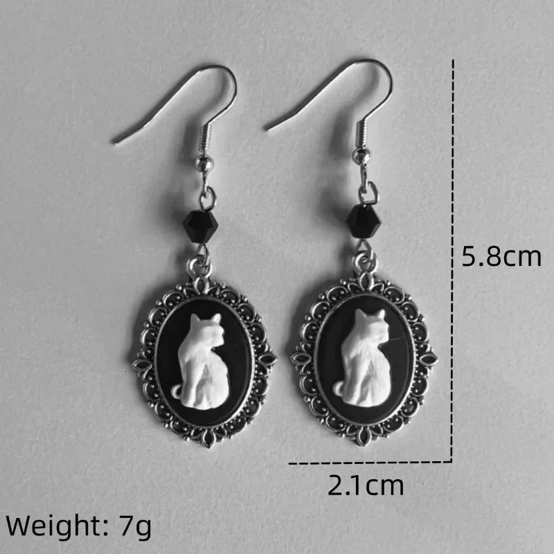 Vintage Gothic White Cat Raven Pattern Drop Earring Punk Silver Color Frame Creative Earrings Party Jewelry Accessories 250812