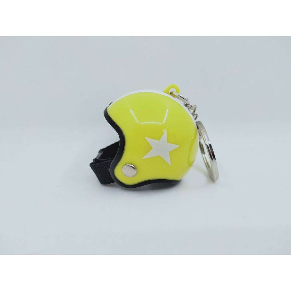 Daisy Windbreaker Duck Five-Star Helmet Keychain Creative Gift Pendant Key Ring
