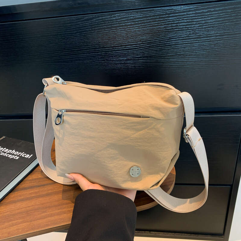 New Mobile Phone Small Men and Women casual Bags Designer Women Sports Student Crossbody Lightweight Nylon Cloth Shoulder Bag