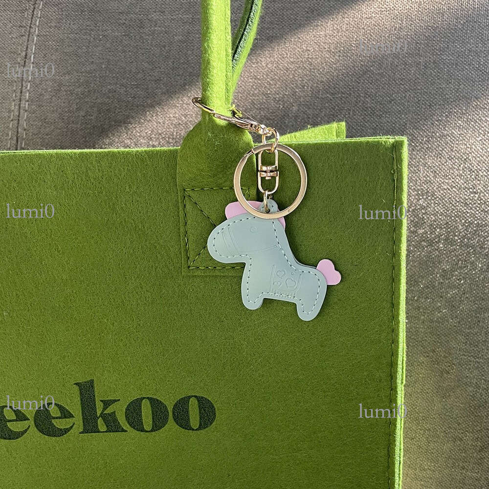 Cute Heart Keychain Pendant for Men and Women, Exquisite Leather Pony Bag Charm, Couple Adorable Pet