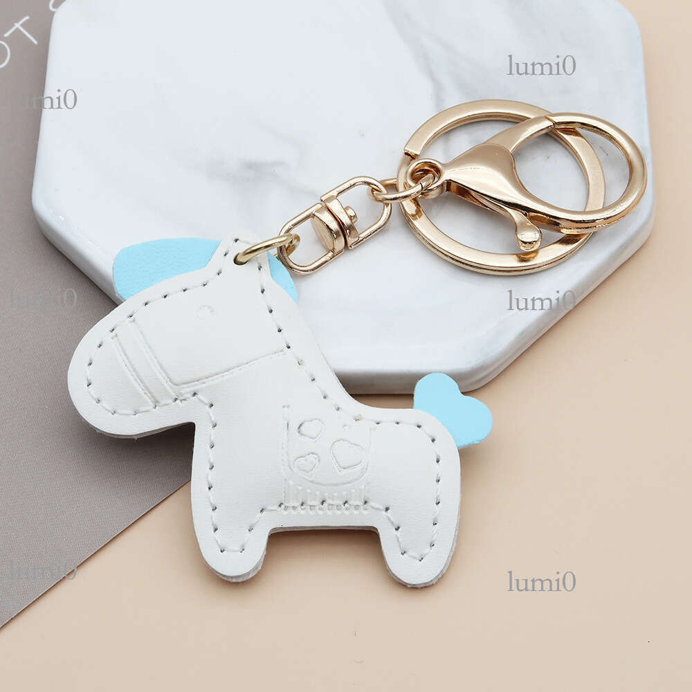Cute Heart Keychain Pendant for Men and Women, Exquisite Leather Pony Bag Charm, Couple Adorable Pet