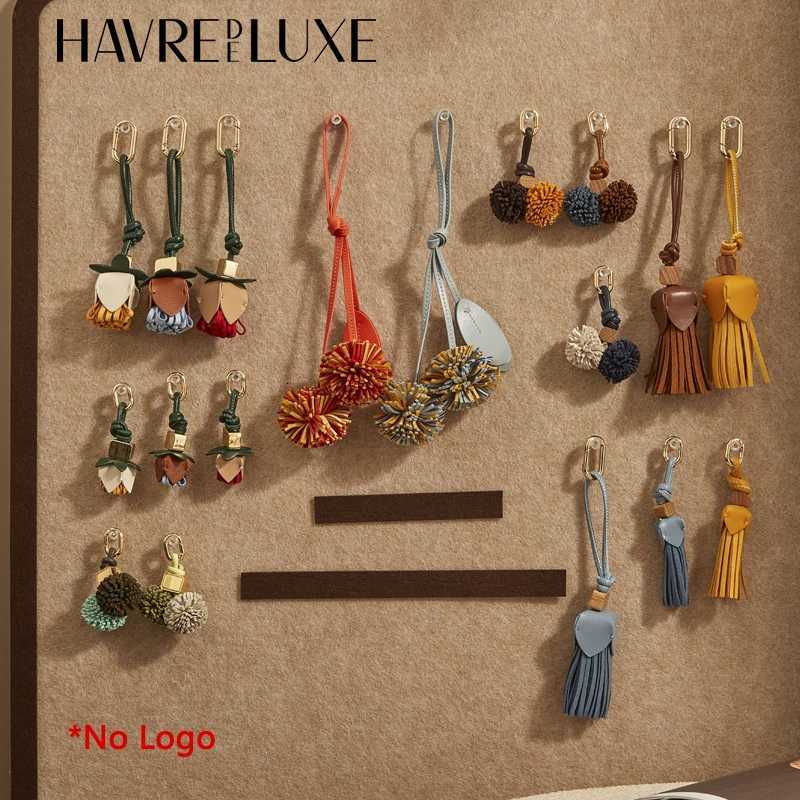 Leather Bag Charm Flower Tassel Ball Pendant Luxury Fashion High-grade Lychee Flower Car Pendant Decoration Bag Accessories Y250814