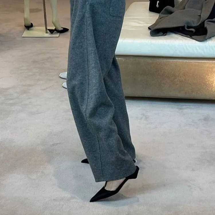 2024 New Womens Shoes Closed Toe Womens Sandals Summer Hollow Buckle Solid Outdoor Casual Beach Flat Large Size Sandals W250814