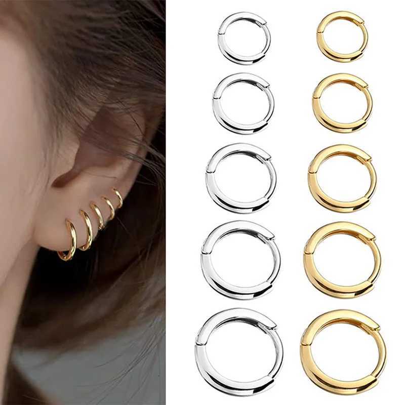 2022 New Simple Stainless Steel Small Hoop Earrings for Women Men Cartilage Ear Piercing Jewelry Mens and Womens Earrings XJ250814