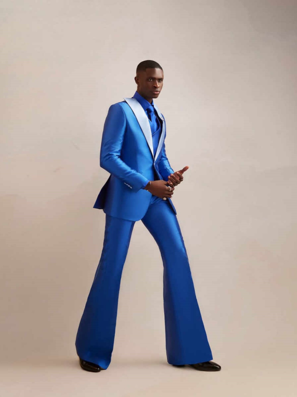 Runway Satin Men Suit Unique Lapel 2 Piece Set Jacket Pants Wedding Tuxedos Classic One Button Evening Party Blazers Customized