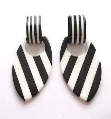 Handmade Exquisite Resin Oval Quality Men and Women fashion Party Earrings