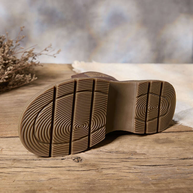 Genuine Leather Women's 2025 Winter New Style Cowhide Surface Cotton 6-Hole Large Size Martin Boots