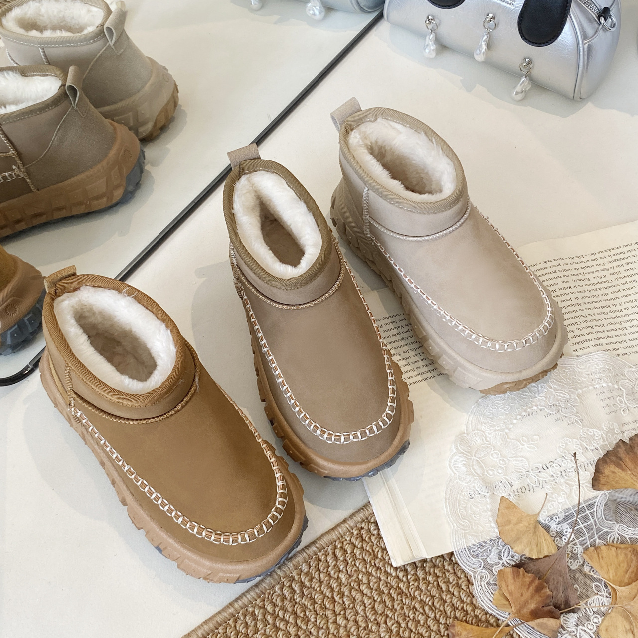 Women's new Winter Fashion Short Boots Fleece-lined Thickened and Warm Snow Boots with Thick Tire Soles