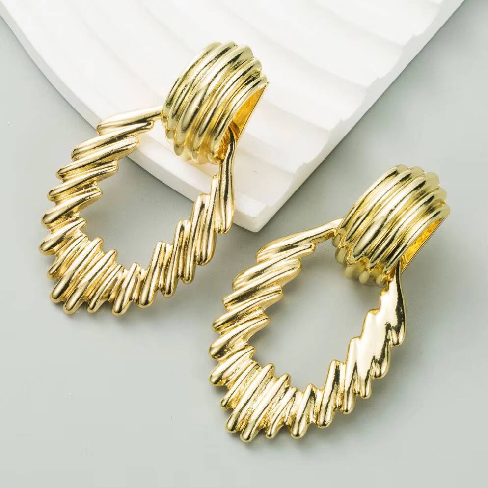 Heavy Industry Exaggerated Trend Alloy Sier Needle Women's Cool Metal Feel Earrings