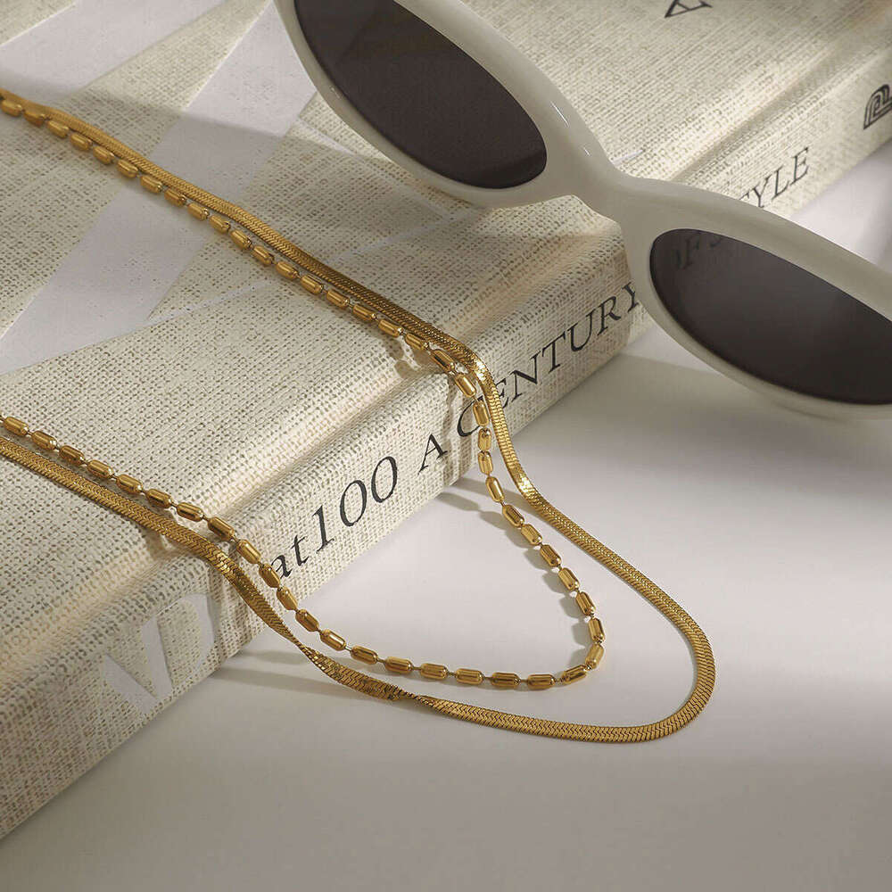 Designer for Women Layered Titanium Necklace Non-Fad Jewelry Light High-End Clavicle Chain Stainless Steel Accessories