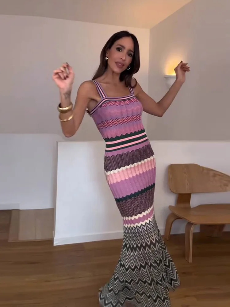 Striped Knitted Halter Dress Slimming Waist Cinching Color Patchwork Sexy Suspender Robes Beach Women Fashion Strap Long Dresses 250813