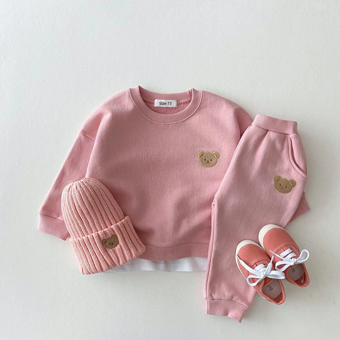 Fashion Toddler Baby Boys Girl Fall Clothes Sets Baby Girl Clothing Set Kids Sports Bear Sweatshirt Pants 2Pcs Suits Outfits 250813