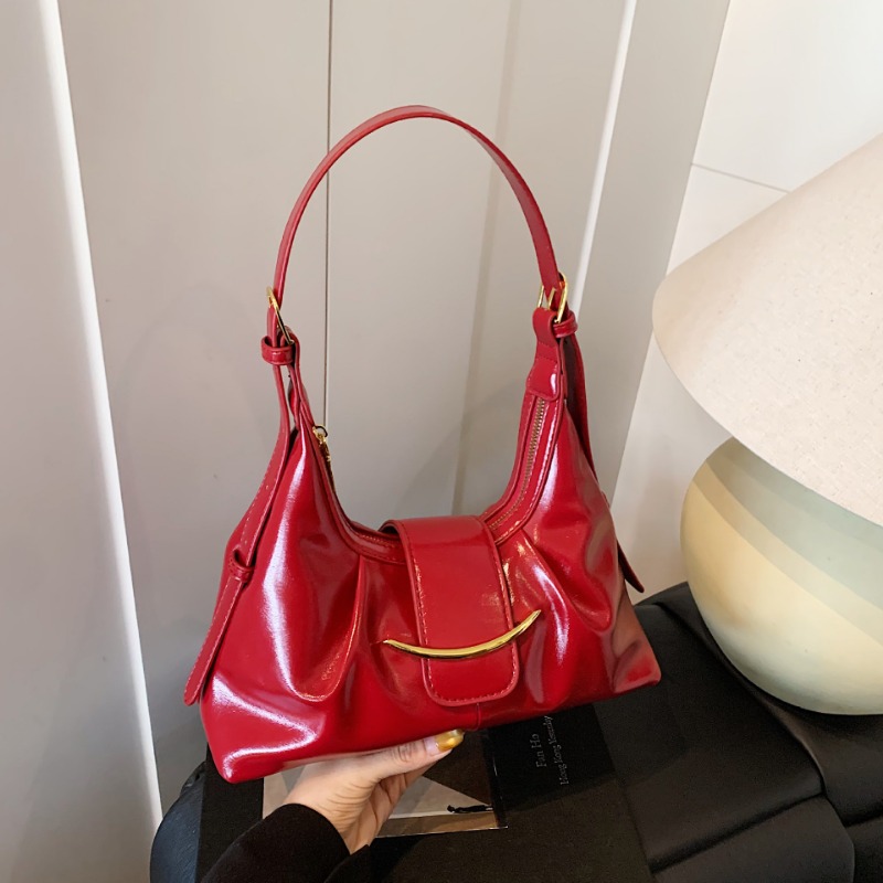 Chic Minimalist Unisex Shoulder Bag Durable & Stylish Everyday Accessory