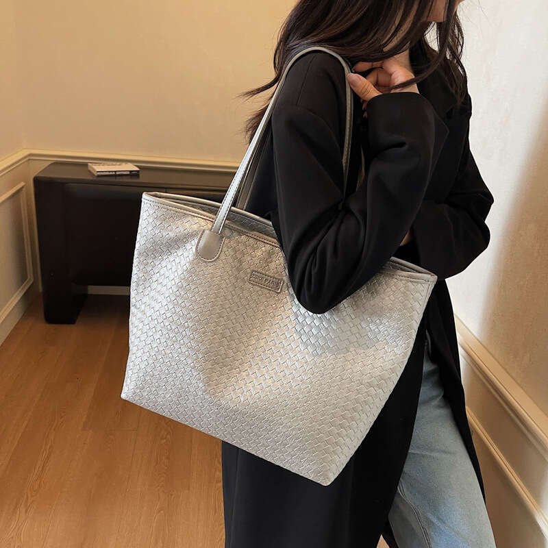 Handbag for Women 2025 Autumn New Versatile Large Capacity Tote Casual Underarm Commuter Shoulder Bag