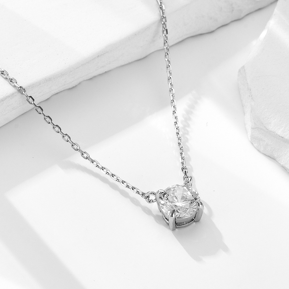 S Pure Sier Round Zircon Pendant Necklace for Women, Simple Niche Design, Light Ins Single Dia Collarbone Chain Jewelry for Women