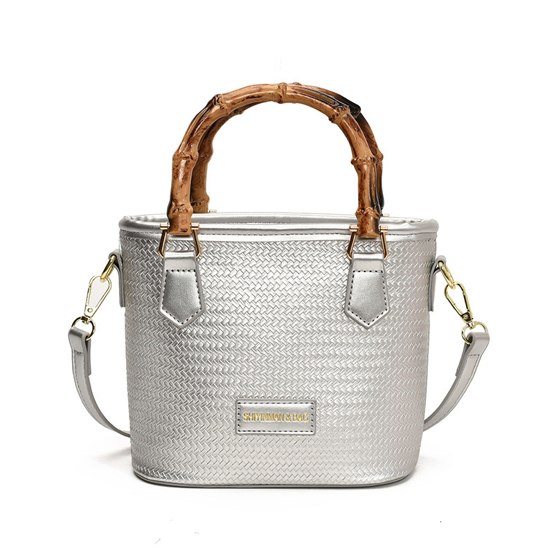 2025 New Women Designer Woven Handbag Internet Celebrity One Shoulder Crossbody Bag Outdoor Holiday Bag Wallet High End Evening Dress Bag