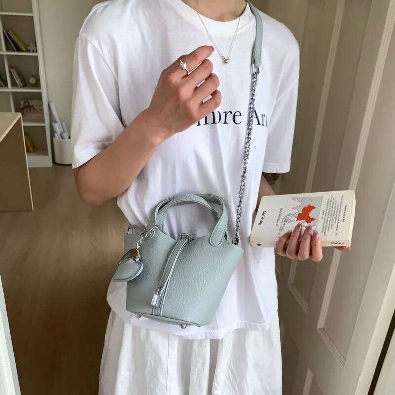 Niche Design Mini Bucket For Women New PU Leather Crossbody Bag Female Daily Out Handle Basket Bags