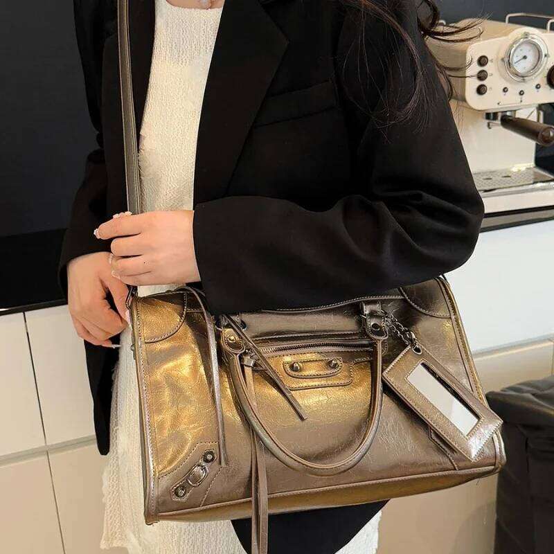 Elegant Crossbody Bag For Women Made Of Premium Leather Handbags Brand By Famous Designer Classic Popular