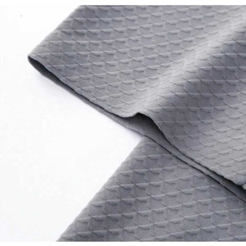 Solid Color Men T-shirt Short Sleeve Polo Shirt Lightweight Business Casual Turn-down Collar Top Men Fashion Slim Fit Pullover XJ250804