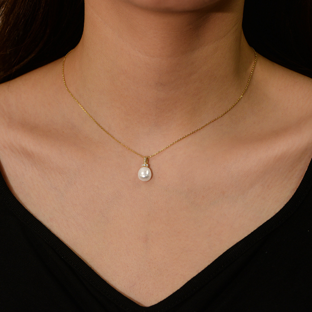 Sterling Sier Fashion Natural Pearl Necklace for Women, Light Ins Style, Inlaid with Zircon, Niche Design Sense Collarbone Chain Jewelry for Women