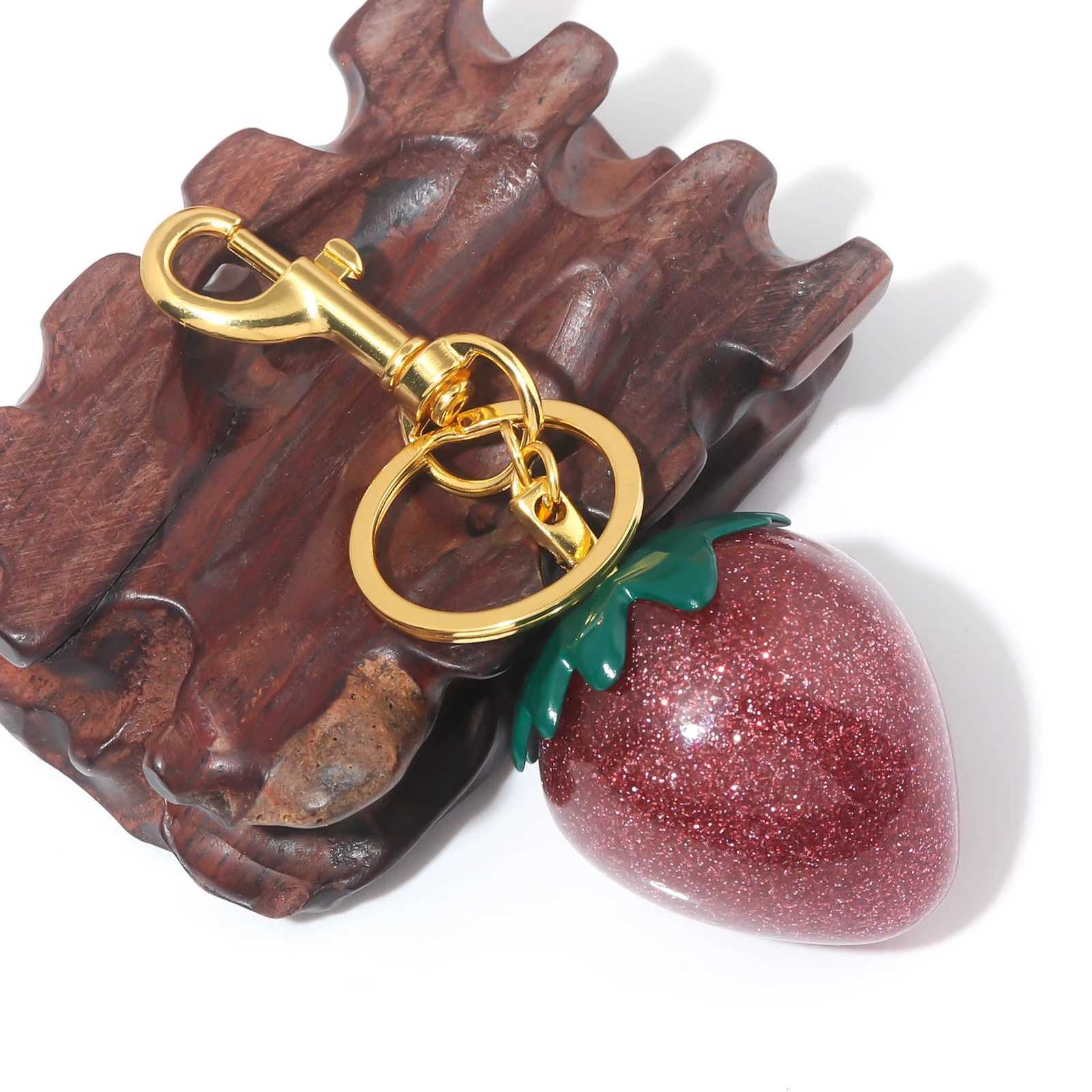 Red Cherry Bag Charm Keychain Exquisite Elegant Small Fresh Cherry Y2K Keyring for Women Backpack Purse Pendant Accessories Gift S250814