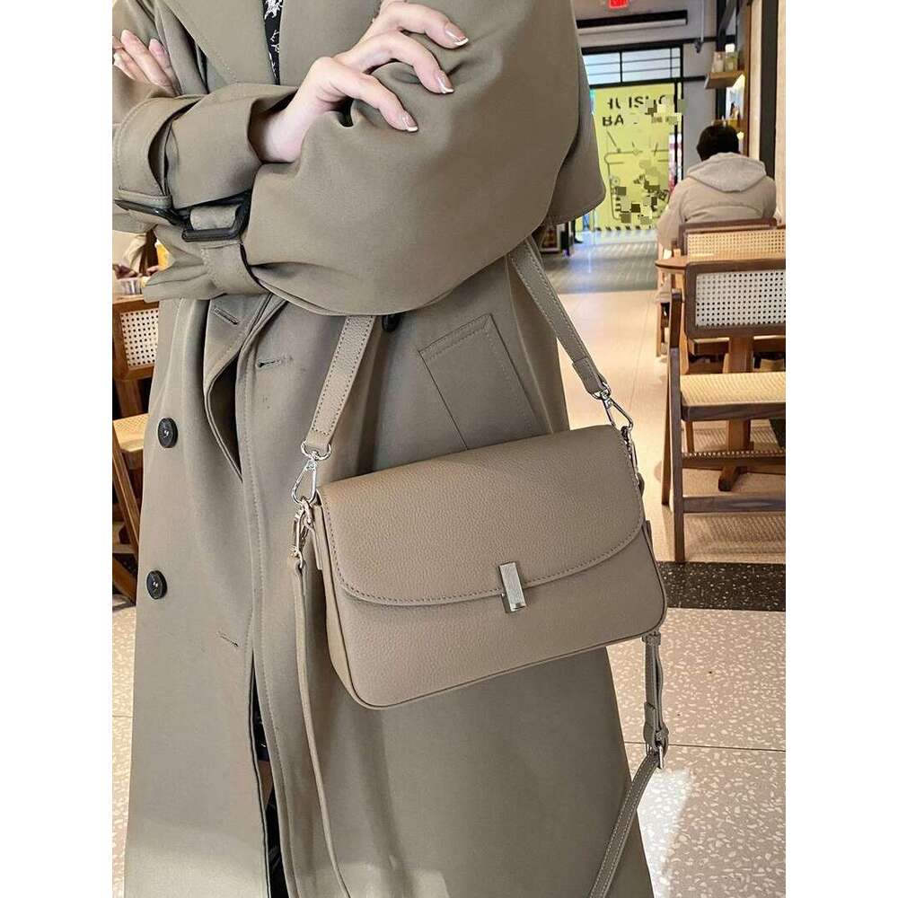 Leather Women's New Versatile Small Square Toe Top Layer Cowhide High-end Feeling Armpit Shoulder Bag 3302