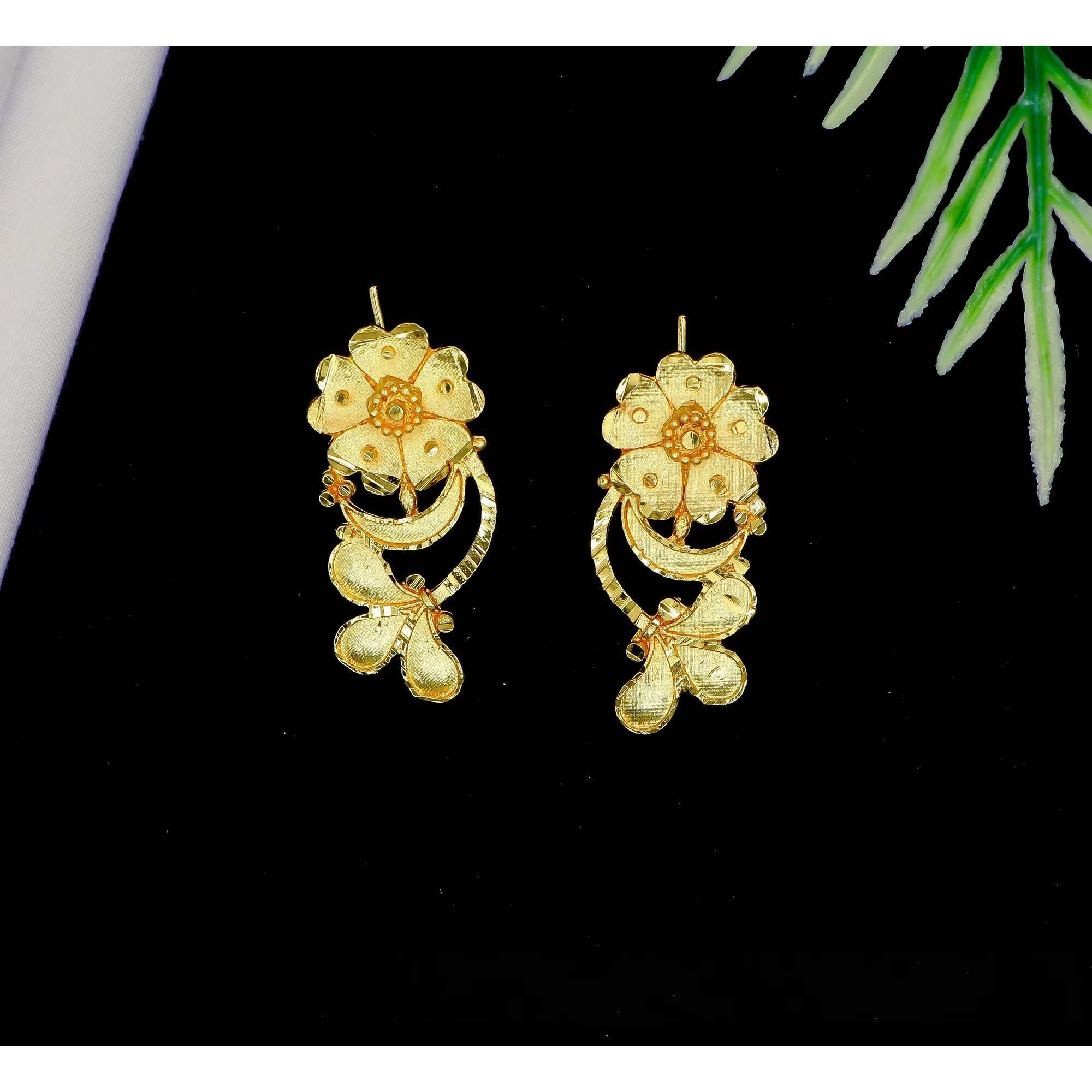 Gold-Plated Designer Women's New Indian Antique Fashion Earrings Artificial Style Gift Jewelry