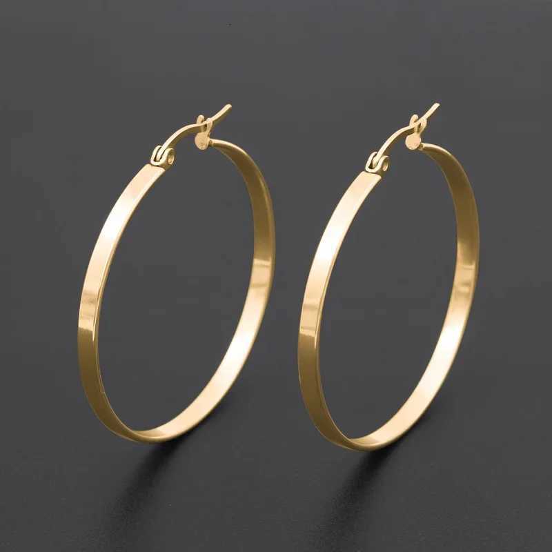 Stainless Steel Hoop Earrings For Women Big Round Circle Hoop Earring Pop Fashion Ear Piercing Jewelry Black/Silver Color XJ250814