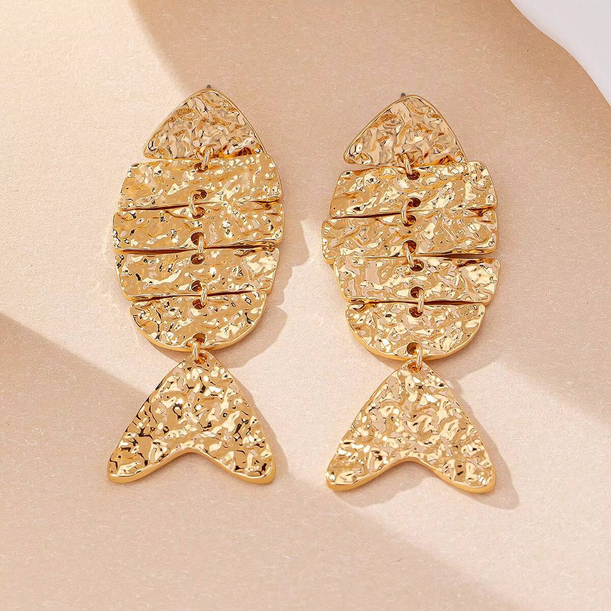 Female Celebrity Street Fashion Fashionable Women's Fishbone Pendant Earrings Irregular Hammered Pattern