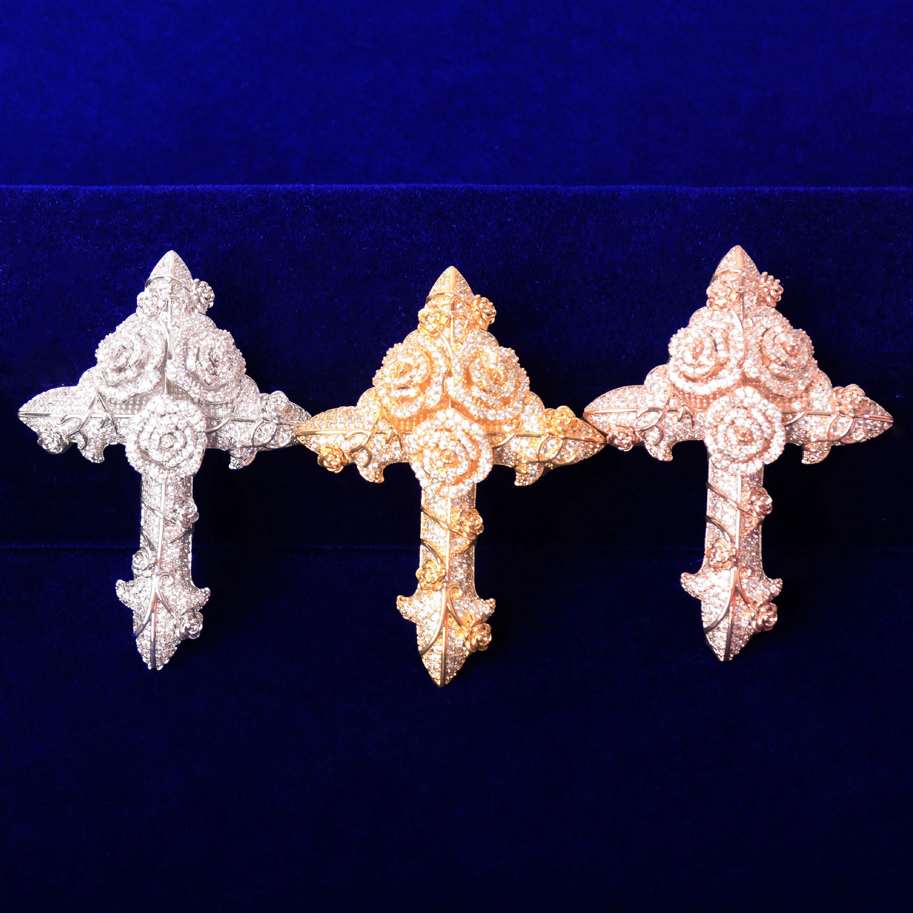 VVS Custom Moissanite Pendant Necklace Iced Out Hip Hop Style Diamond Fashion Cross Pendant Charm for Men and Women Gifts