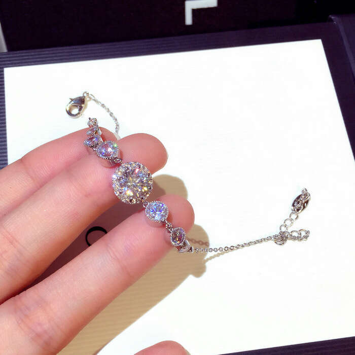 New Korean Style Bracelet Trendy Fashion Exquisite Zircon Elegant Versatile Bangle Jewelry for Women S00234