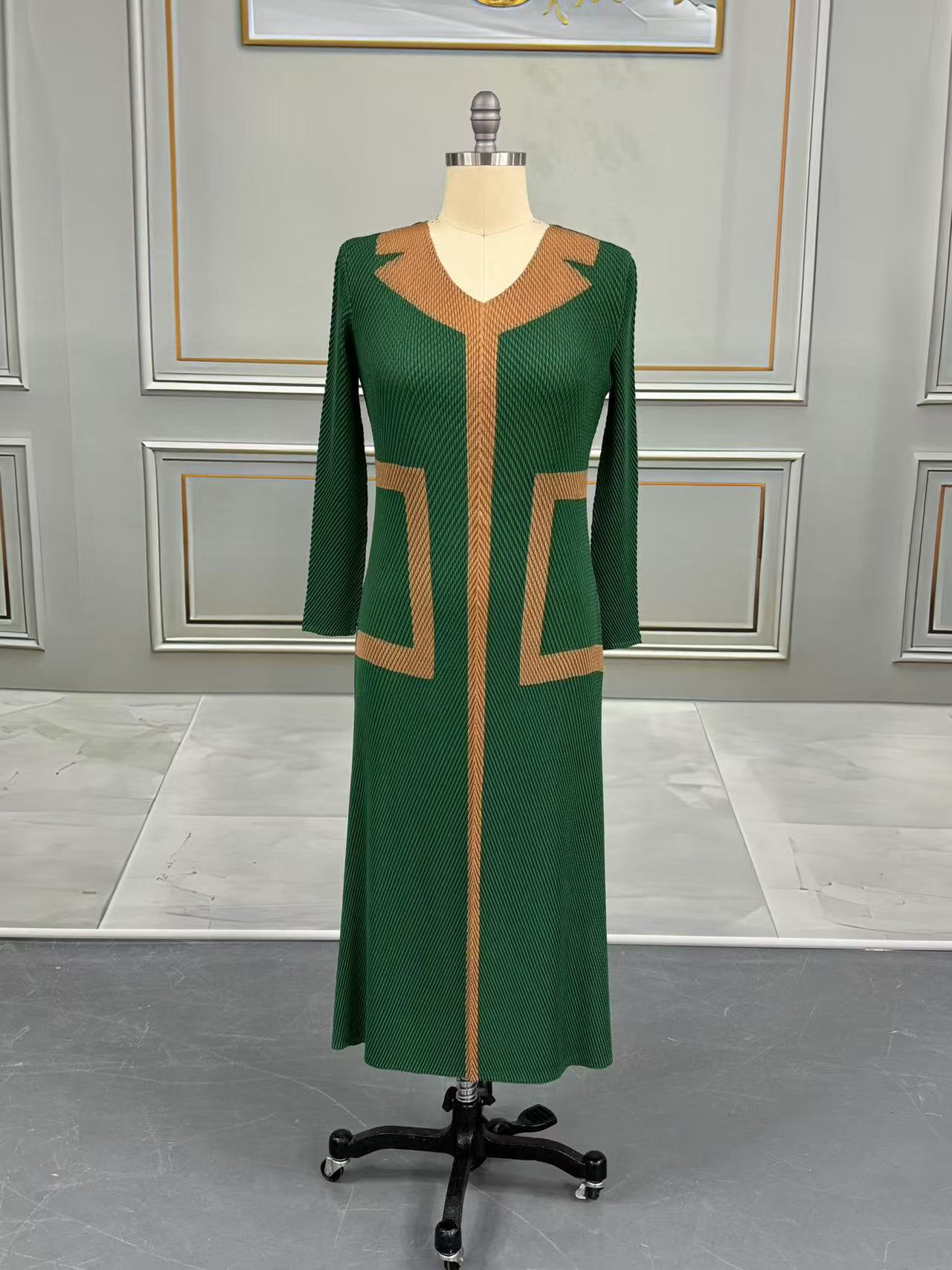 Women's Dresses Chic Full-Length Tunic with Ruched Design for Fashionable Outfits by Number 7108