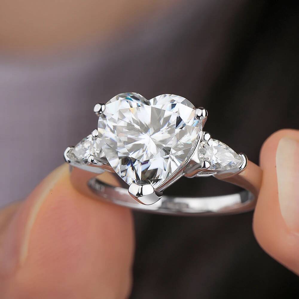 BXINY 1-4CT Heart Cut Moissanite Rings S925 Silver 18K Gold Plated Sparkling Three Stone For Women Wedding Band Jewelry with GRA